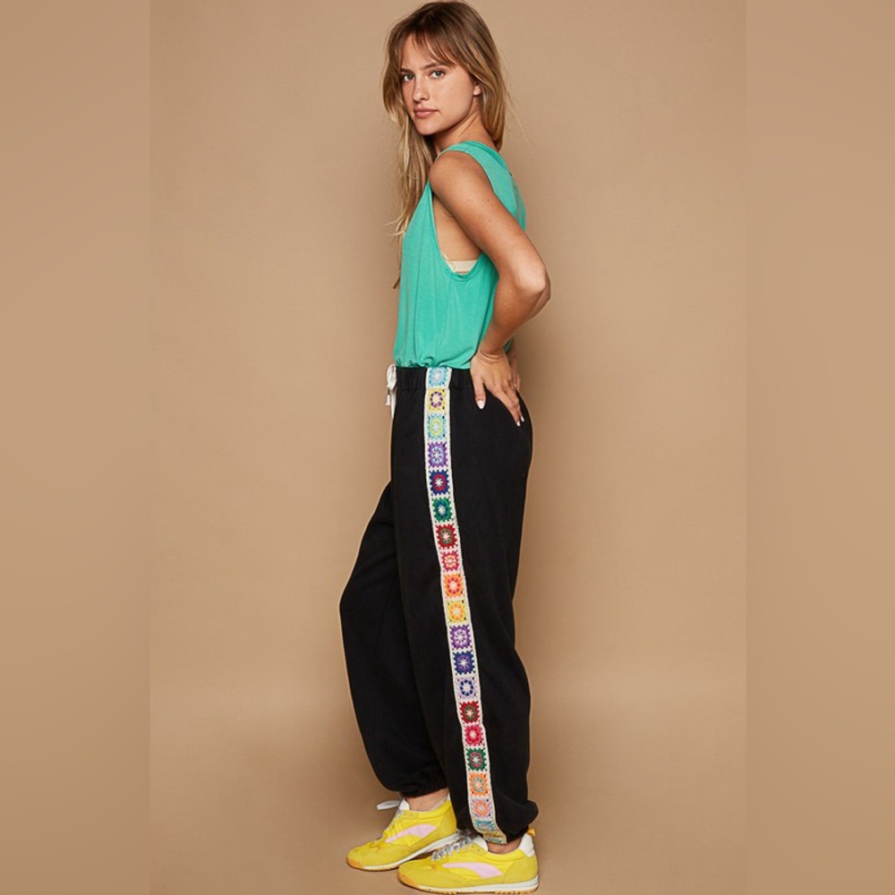 175B. Baggie Square Patch Jogger Pants - Black